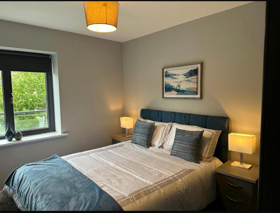 Apartment Airport Large Superior Serviced - Sleeps 6